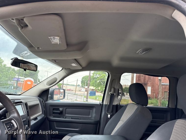 image for item ET6201 2012 Dodge Ram 1500 Crew Cab pickup truck