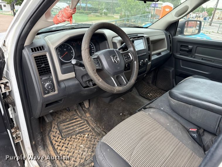 image for item ET6201 2012 Dodge Ram 1500 Crew Cab pickup truck