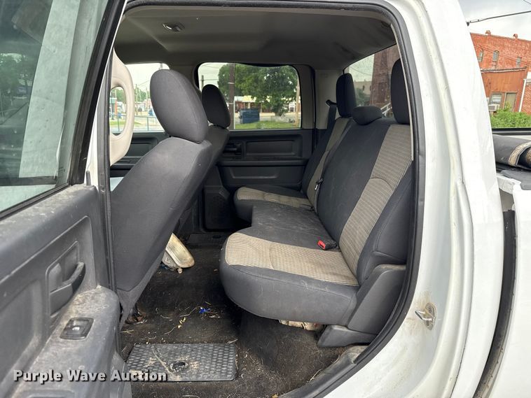 image for item ET6201 2012 Dodge Ram 1500 Crew Cab pickup truck