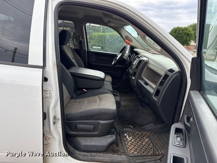 image for item ET6201 2012 Dodge Ram 1500 Crew Cab pickup truck