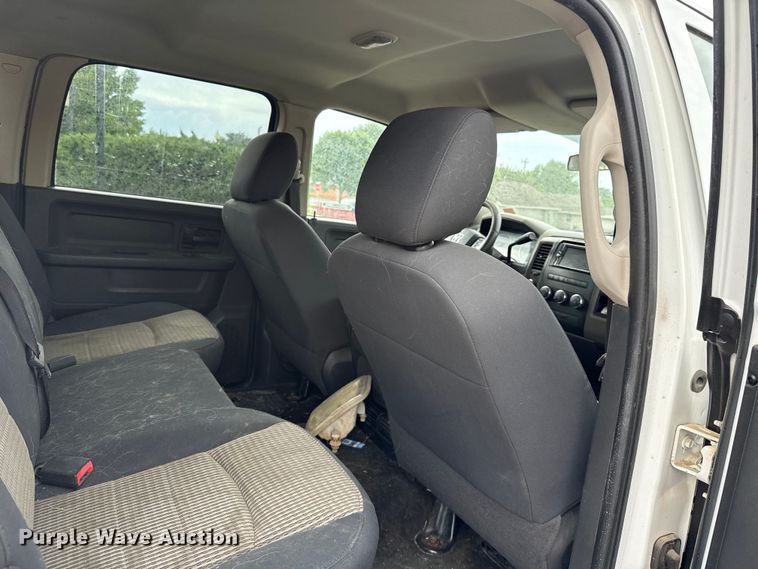 image for item ET6201 2012 Dodge Ram 1500 Crew Cab pickup truck