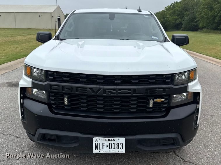 image for item ET6218 2019 Chevrolet Silverado 1500 Ext. Cab pickup truck