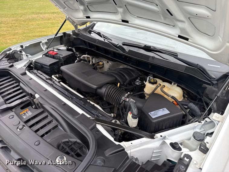 image for item ET6218 2019 Chevrolet Silverado 1500 Ext. Cab pickup truck