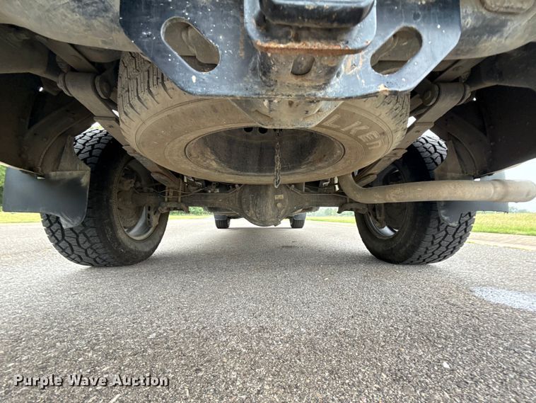 image for item ET6219 2020 Toyota Tundra pickup truck