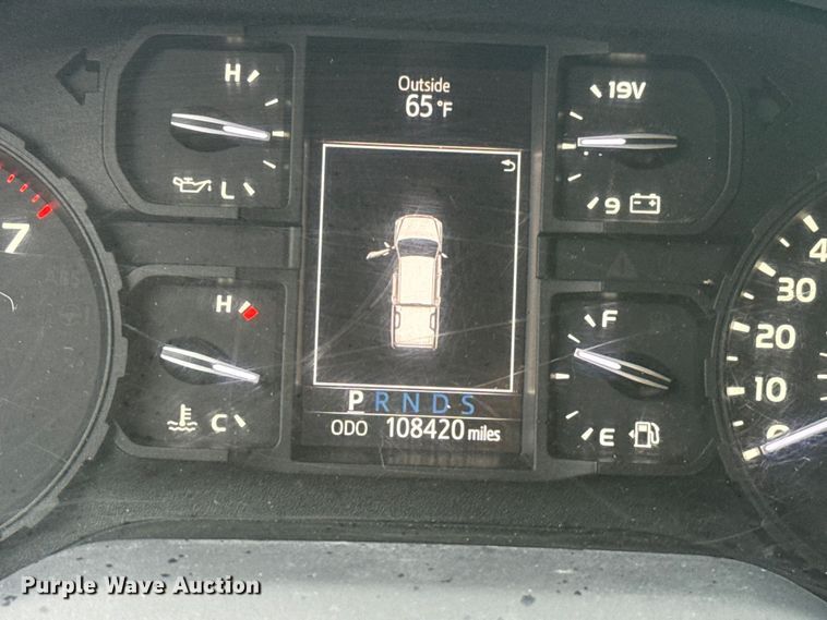 image for item ET6219 2020 Toyota Tundra pickup truck