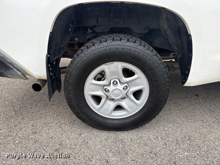 image for item ET6219 2020 Toyota Tundra pickup truck