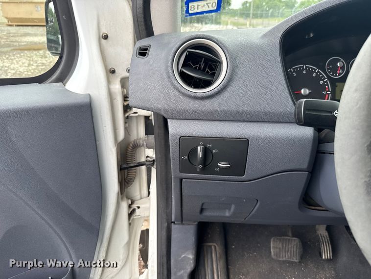 image for item ET6222 2013 Ford Transit Connect van