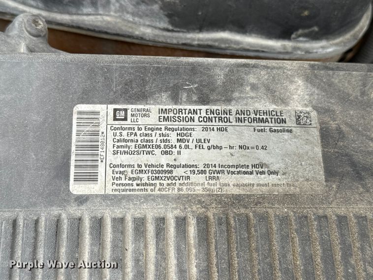 image for item ET6233 2014 Chevrolet Silverado 3500HD utility bed pickup truck