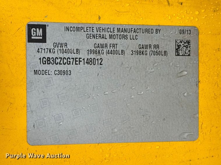 image for item ET6233 2014 Chevrolet Silverado 3500HD utility bed pickup truck