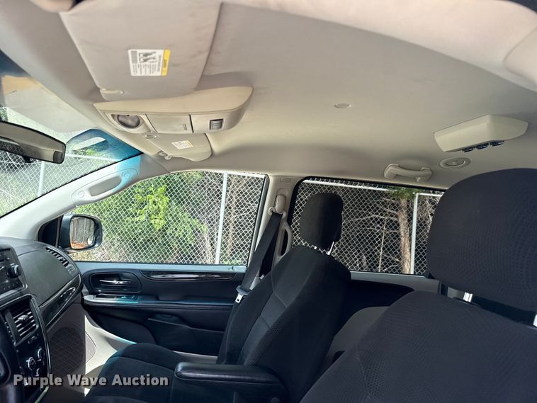 image for item ET6241 2012 Dodge Grand Caravan van
