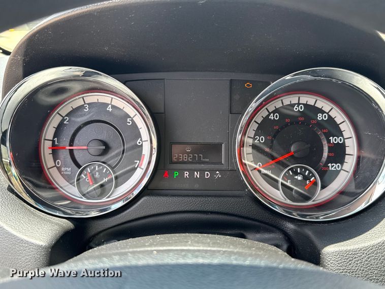 image for item ET6241 2012 Dodge Grand Caravan van