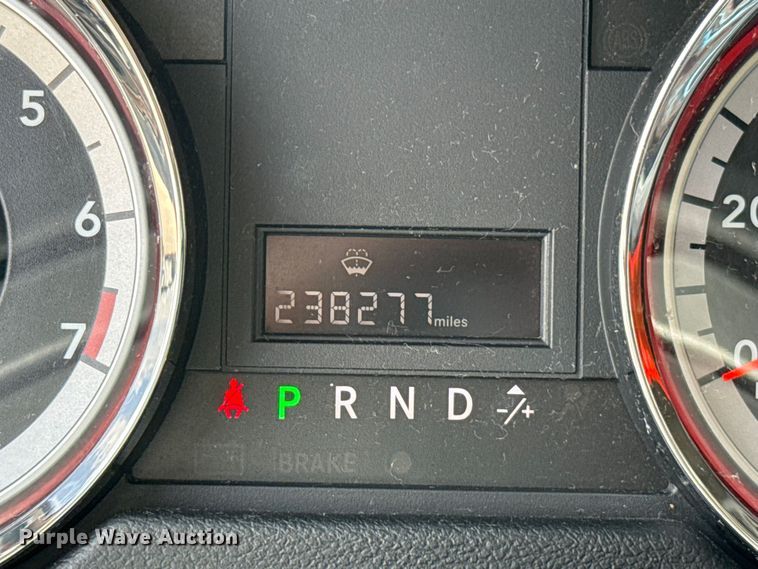 image for item ET6241 2012 Dodge Grand Caravan van