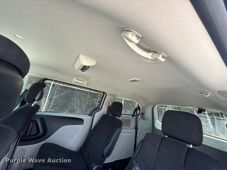 image for item ET6241 2012 Dodge Grand Caravan van