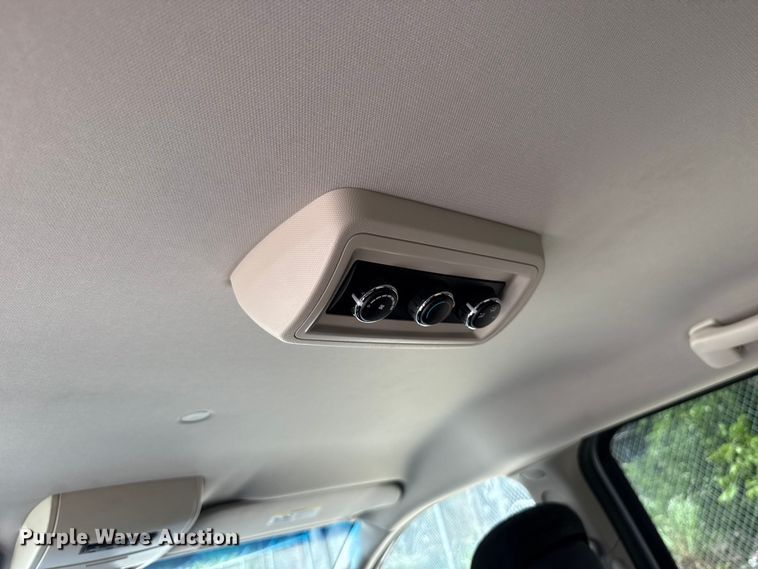 image for item ET6241 2012 Dodge Grand Caravan van