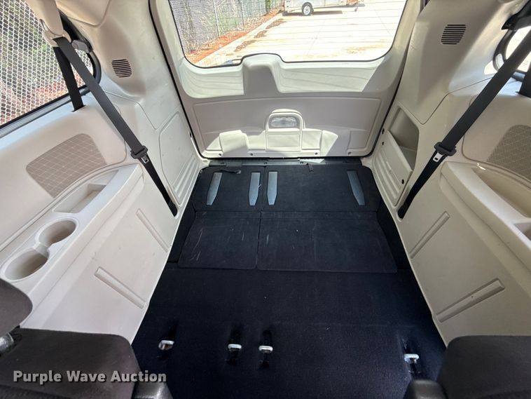 image for item ET6241 2012 Dodge Grand Caravan van