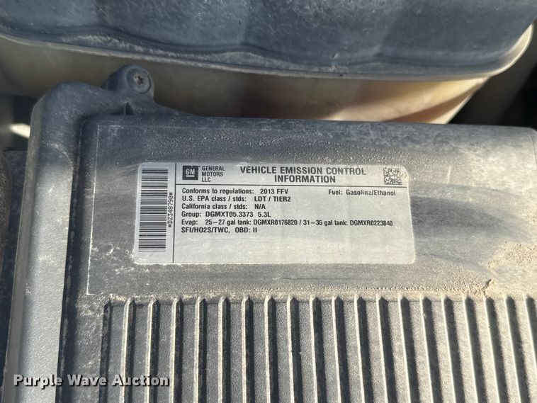 image for item ET6250 2013 Chevrolet Silverado 1500 pickup truck