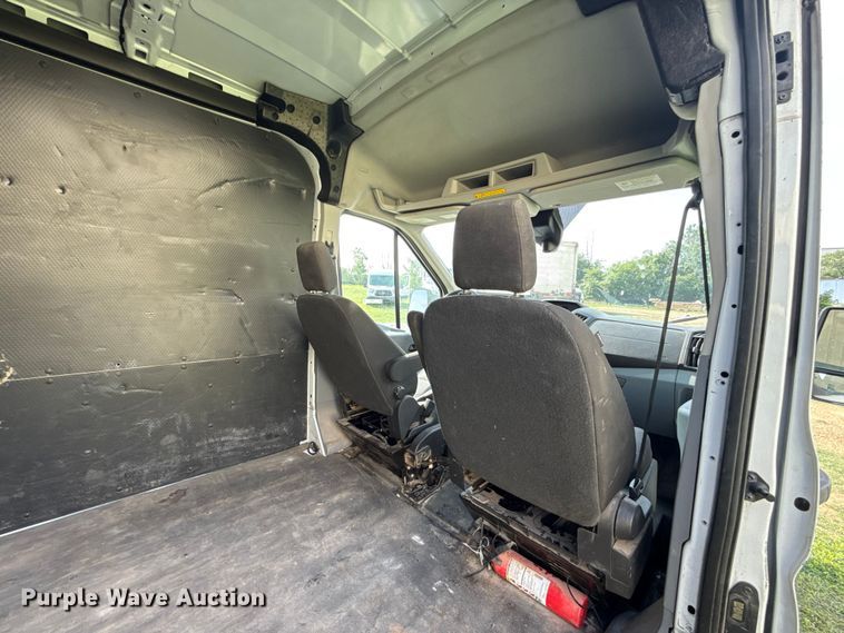 image for item ET6251 2018 Ford Transit 250 van