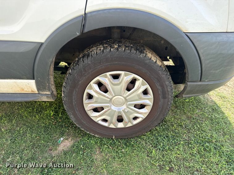 image for item ET6251 2018 Ford Transit 250 van