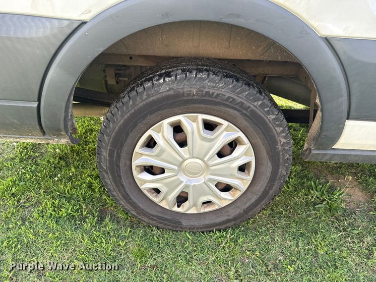 image for item ET6251 2018 Ford Transit 250 van