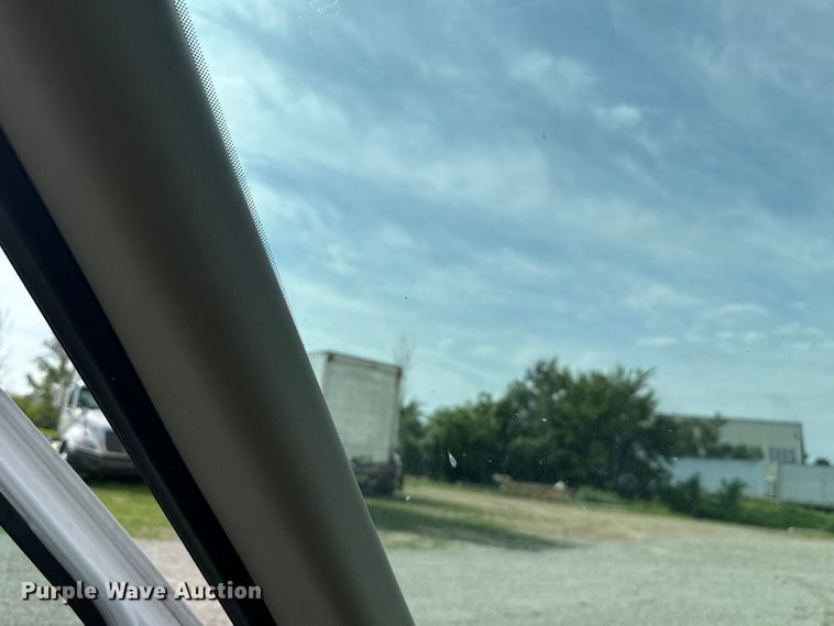 image for item ET6252 2018 Ford Transit 250 van