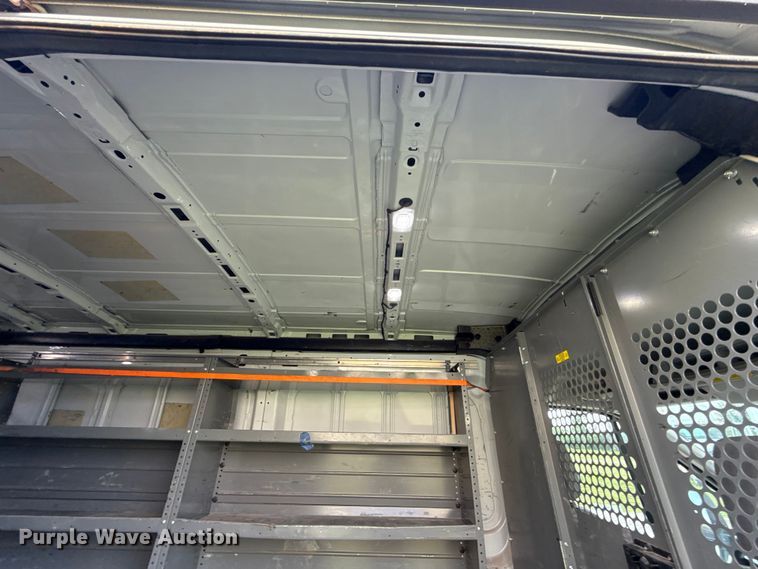 image for item ET6252 2018 Ford Transit 250 van