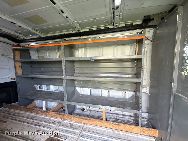 image for item ET6252 2018 Ford Transit 250 van