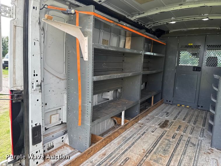 image for item ET6252 2018 Ford Transit 250 van