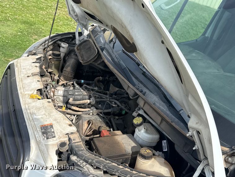 image for item ET6252 2018 Ford Transit 250 van