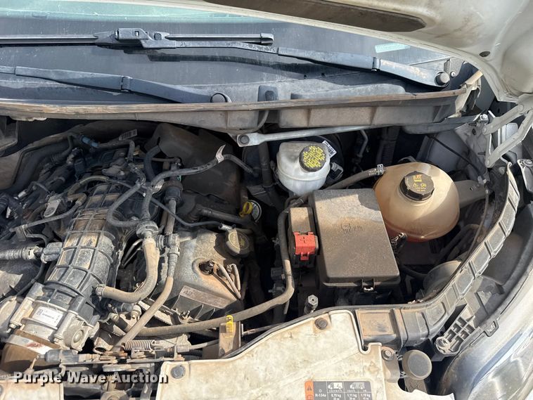 image for item ET6252 2018 Ford Transit 250 van