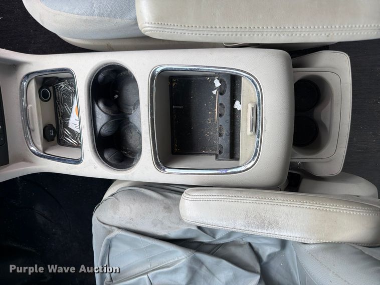 image for item ET6253 2013 Dodge Grand Caravan van