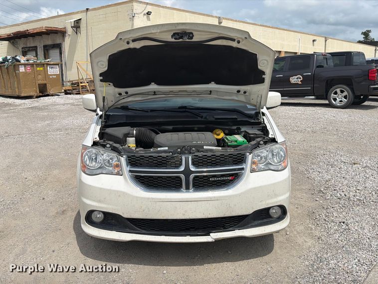 image for item ET6253 2013 Dodge Grand Caravan van
