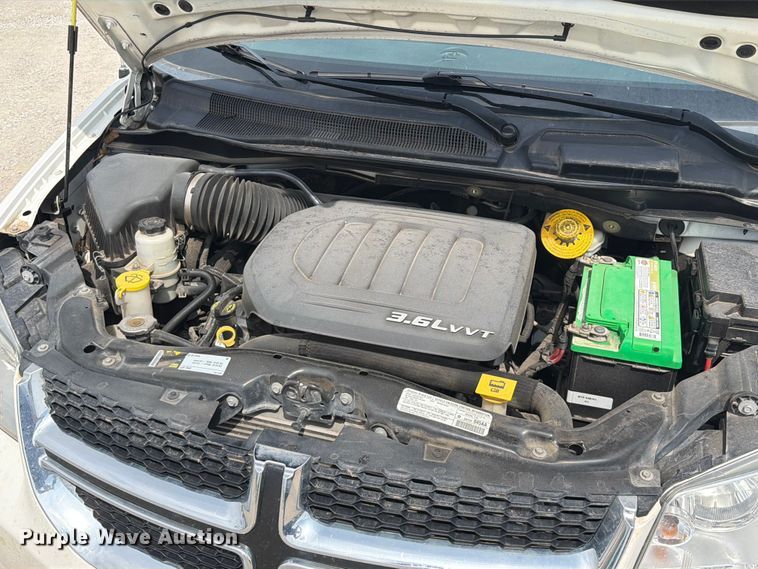 image for item ET6253 2013 Dodge Grand Caravan van
