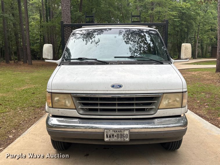 image for item EU0598 1996 Ford E-350 Flatbed van