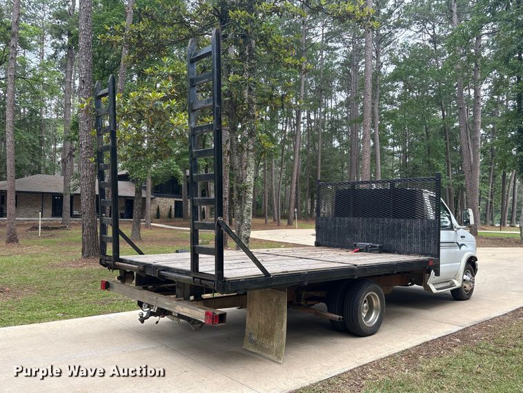 image for item EU0598 1996 Ford E-350 Flatbed van