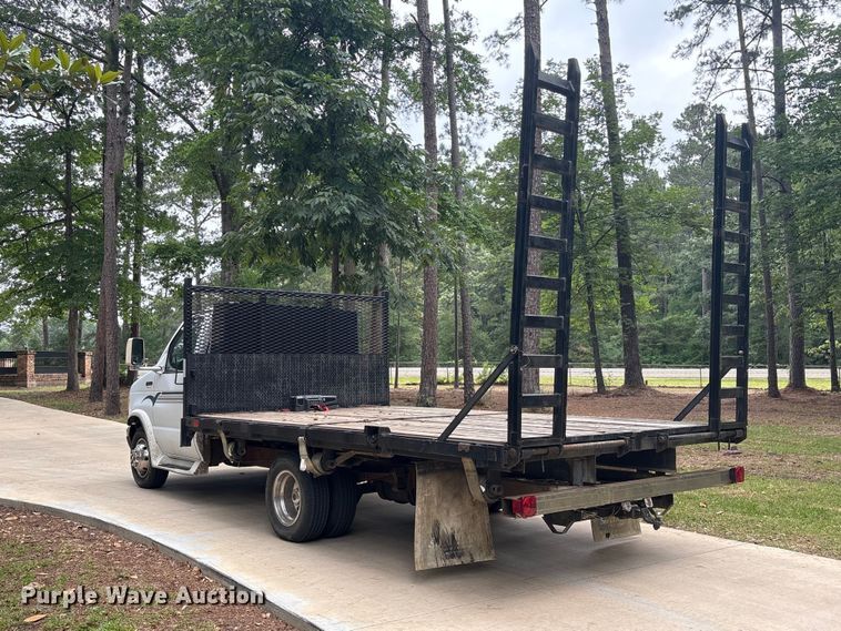 image for item EU0598 1996 Ford E-350 Flatbed van