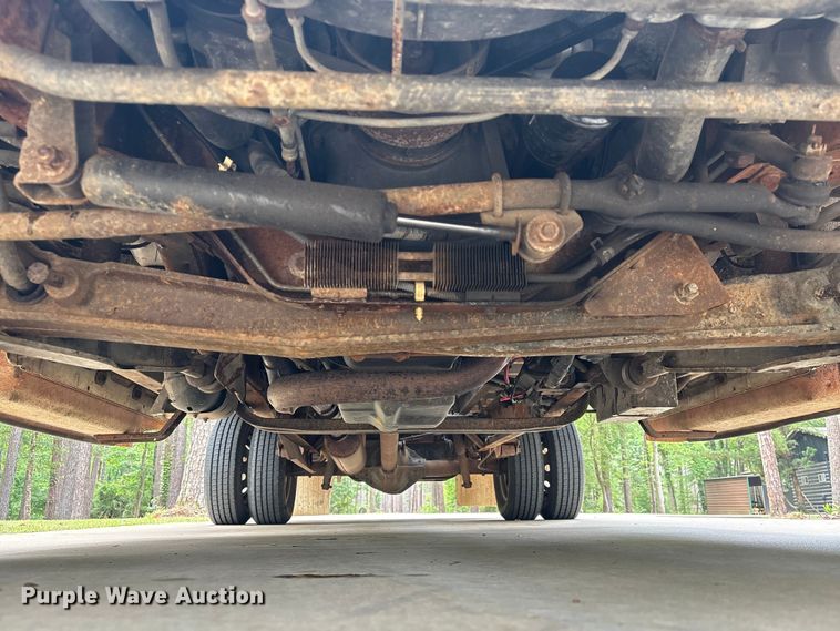 image for item EU0598 1996 Ford E-350 Flatbed van