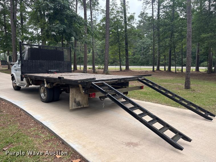 image for item EU0598 1996 Ford E-350 Flatbed van