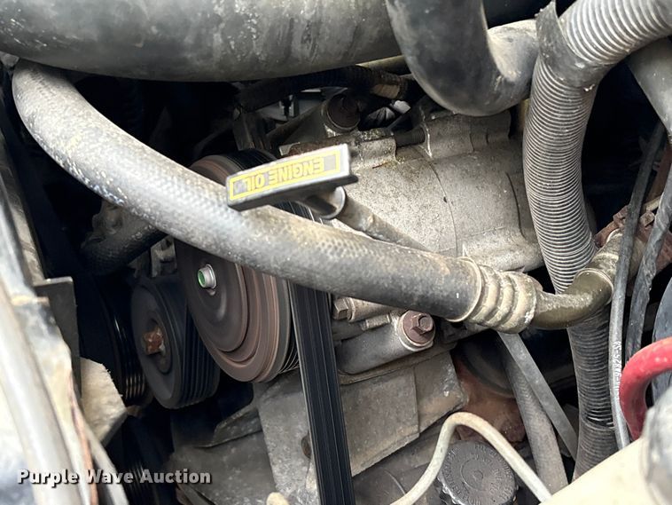 image for item EU0598 1996 Ford E-350 Flatbed van