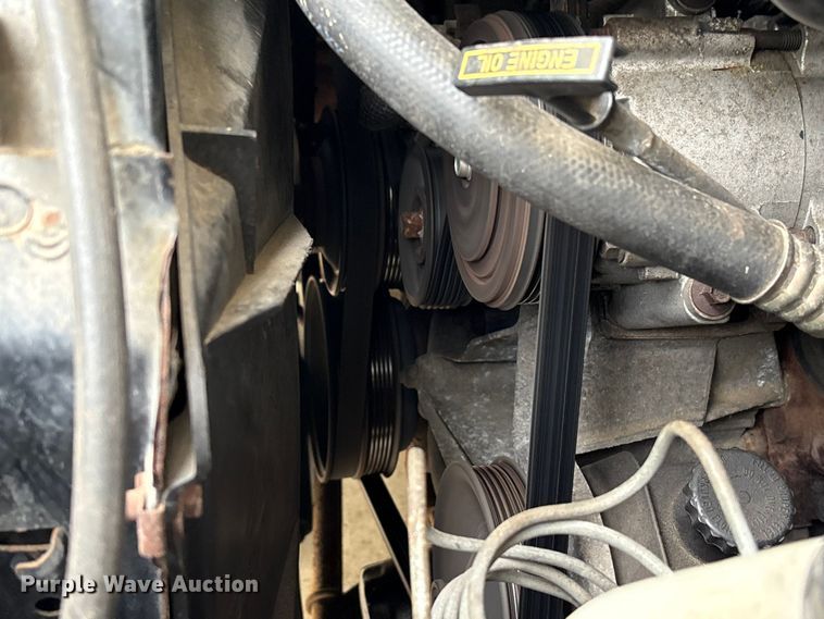 image for item EU0598 1996 Ford E-350 Flatbed van