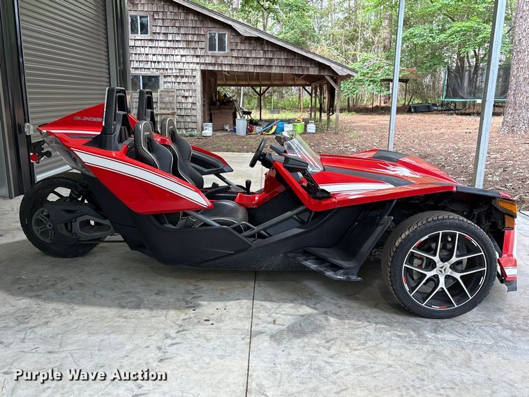 image for item EU0599 2016 Polaris Slingshot motorcycle