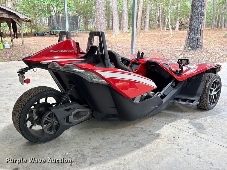 image for item EU0599 2016 Polaris Slingshot motorcycle