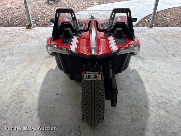 image for item EU0599 2016 Polaris Slingshot motorcycle