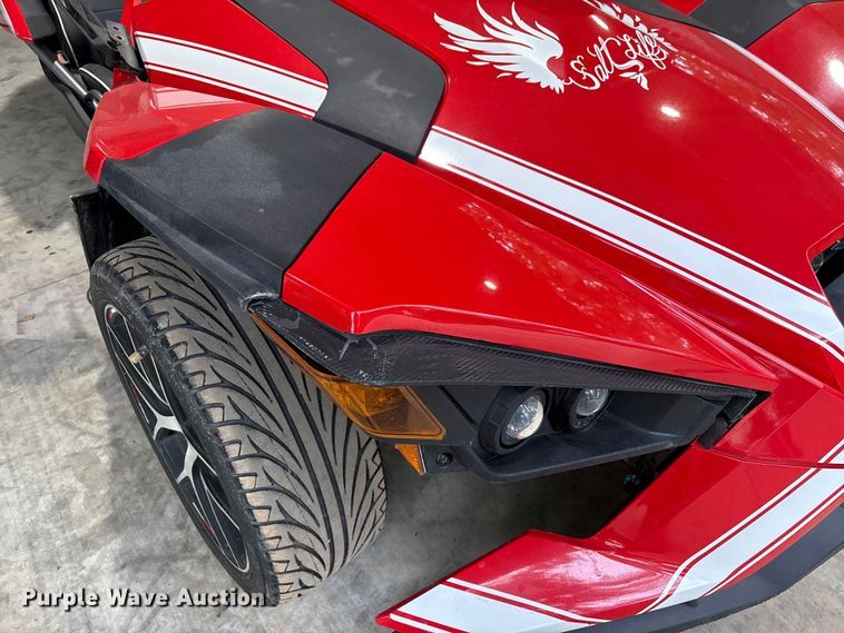 image for item EU0599 2016 Polaris Slingshot motorcycle