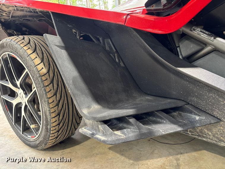image for item EU0599 2016 Polaris Slingshot motorcycle