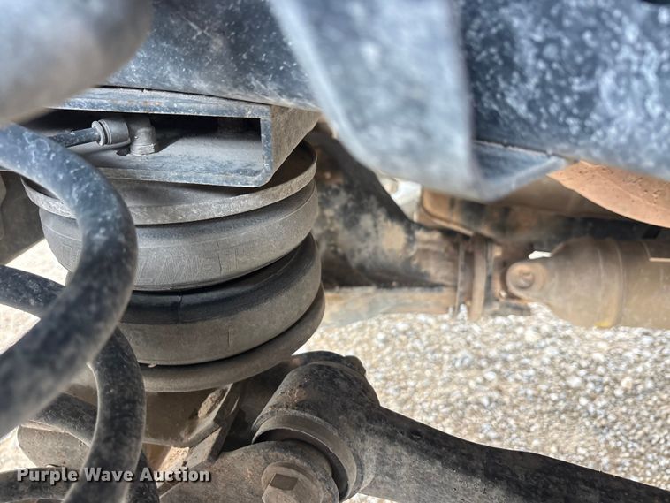 image for item EU5524 2020 RAM 1500 Crew Cab pickup truck