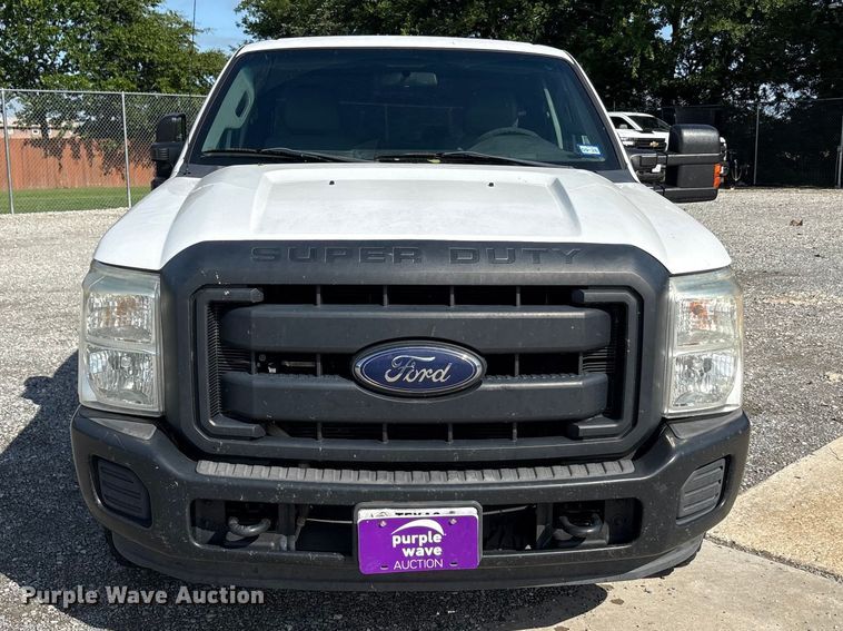 image for item EU5568 2016 Ford F250 Super Duty Ext. Cab utility bed pickup truck