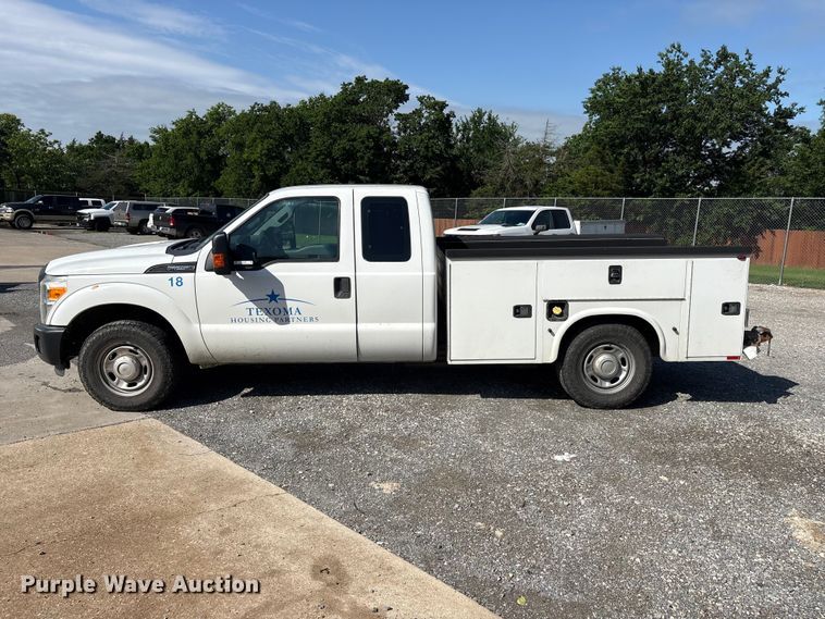 image for item EU5568 2016 Ford F250 Super Duty Ext. Cab utility bed pickup truck