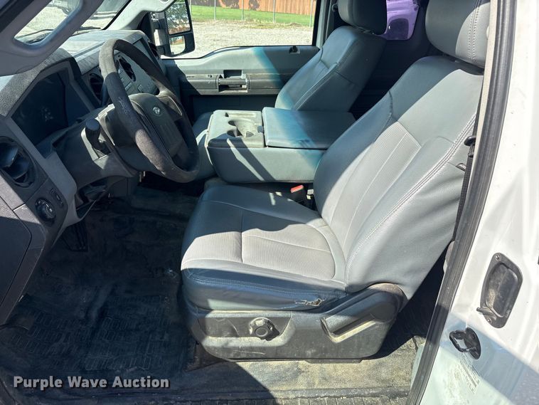 image for item EU5568 2016 Ford F250 Super Duty Ext. Cab utility bed pickup truck
