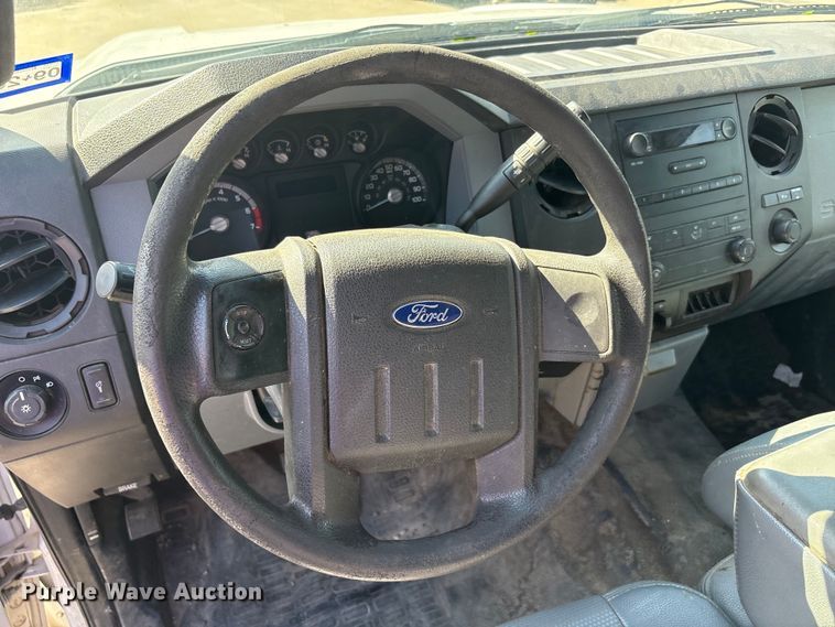 image for item EU5568 2016 Ford F250 Super Duty Ext. Cab utility bed pickup truck
