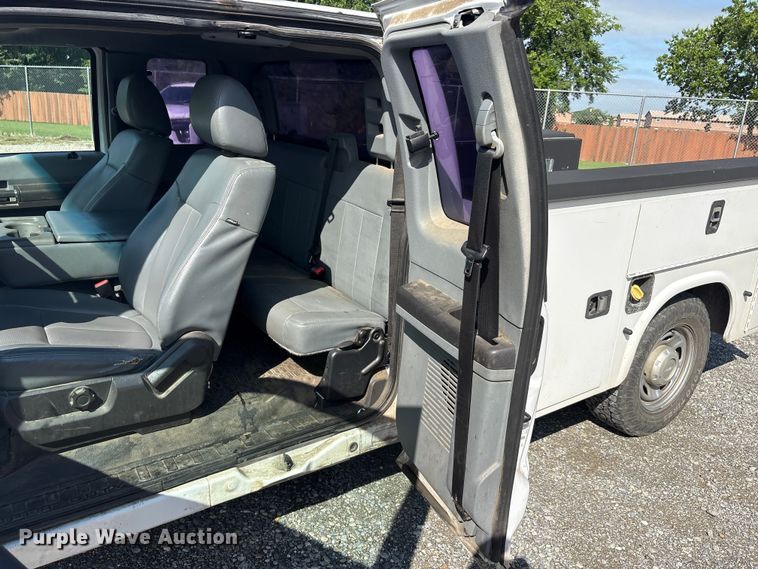 image for item EU5568 2016 Ford F250 Super Duty Ext. Cab utility bed pickup truck